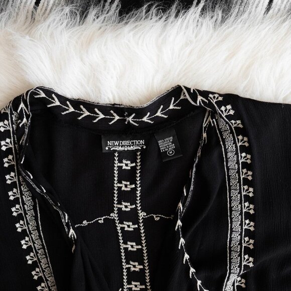 NEW DIRECTION BLACK & WHITE OPEN FRONT EMBROIDERED VISCOSE CARDIGAN - Picture 4 of 6